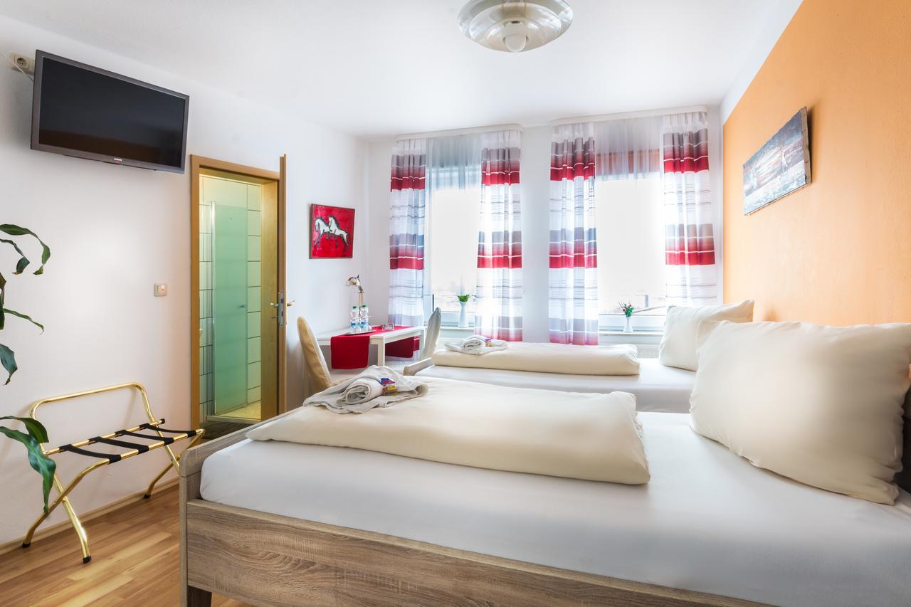 Hotel Bouzid - Laatzen Номер фото