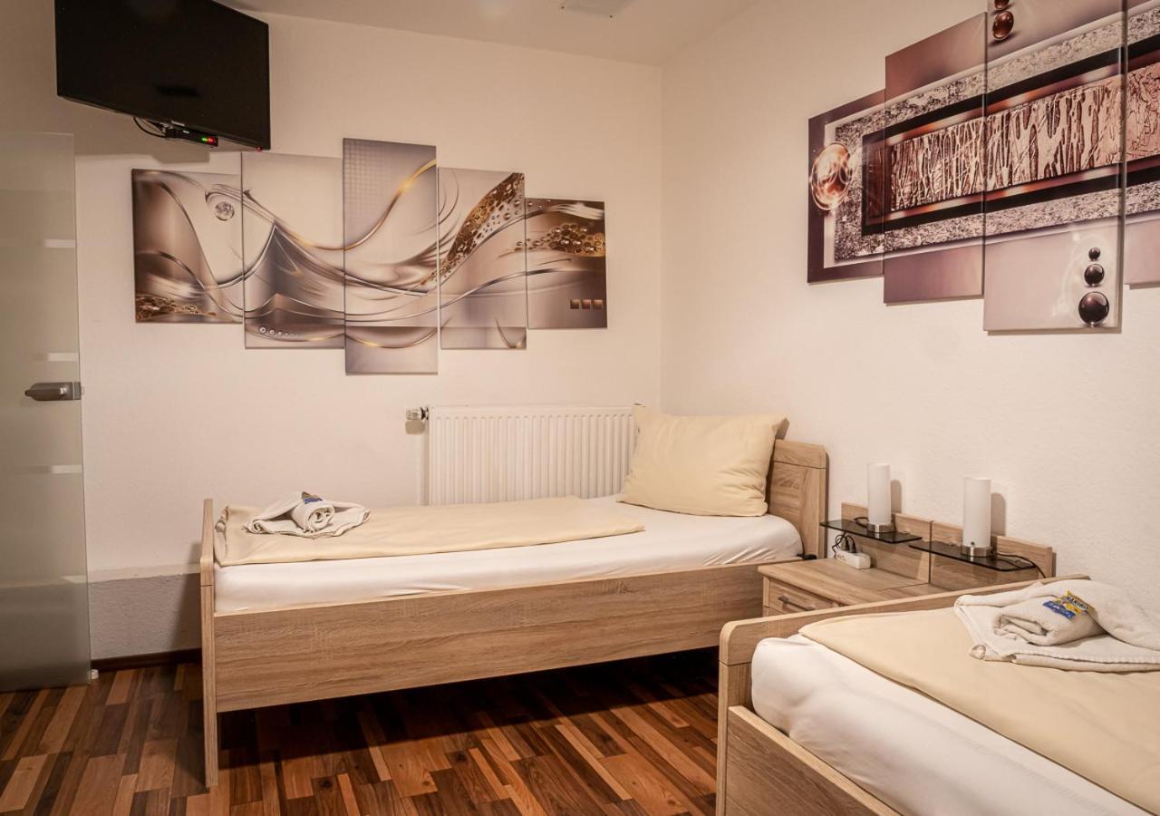 Hotel Bouzid - Laatzen Екстер'єр фото