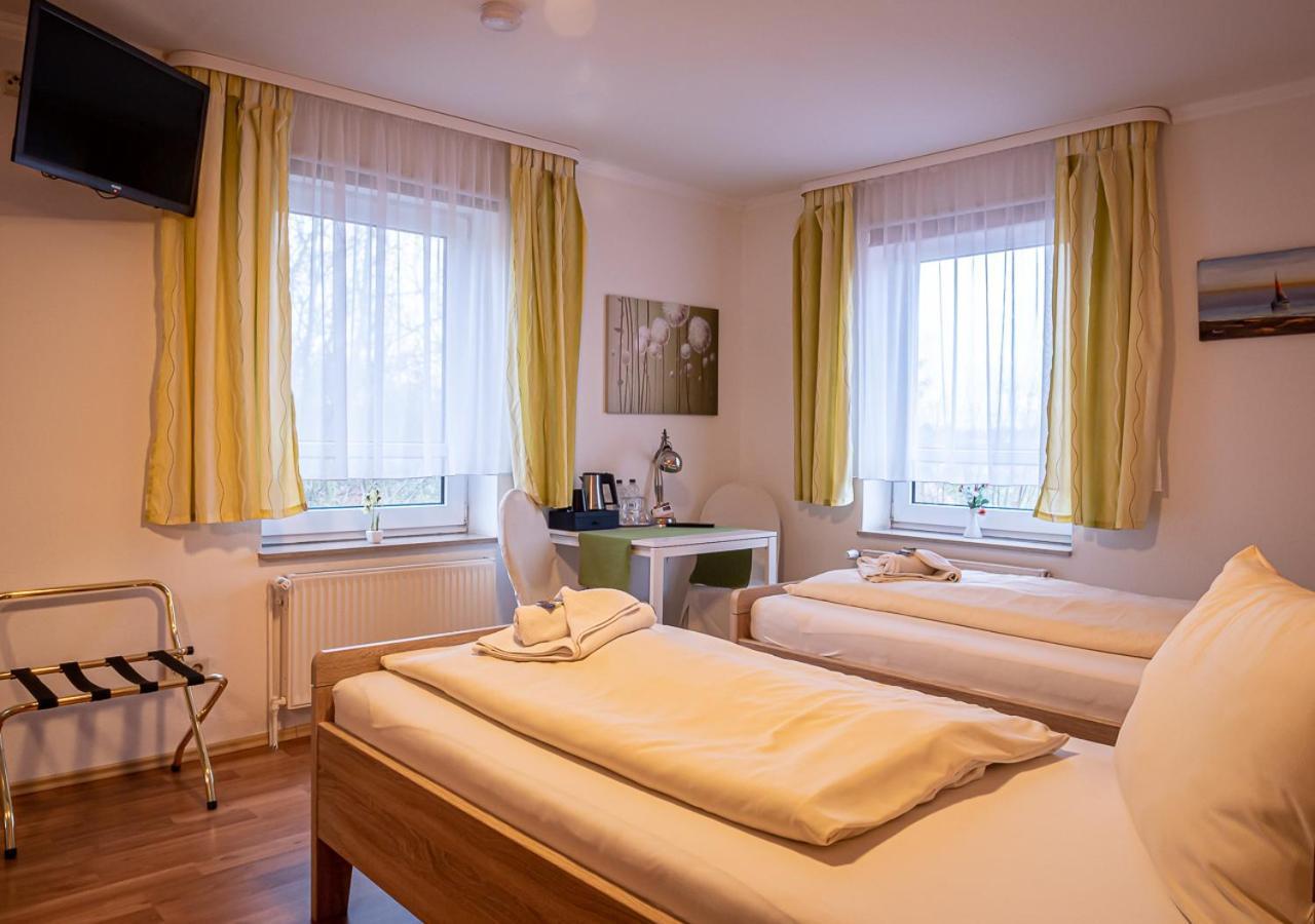 Hotel Bouzid - Laatzen Екстер'єр фото