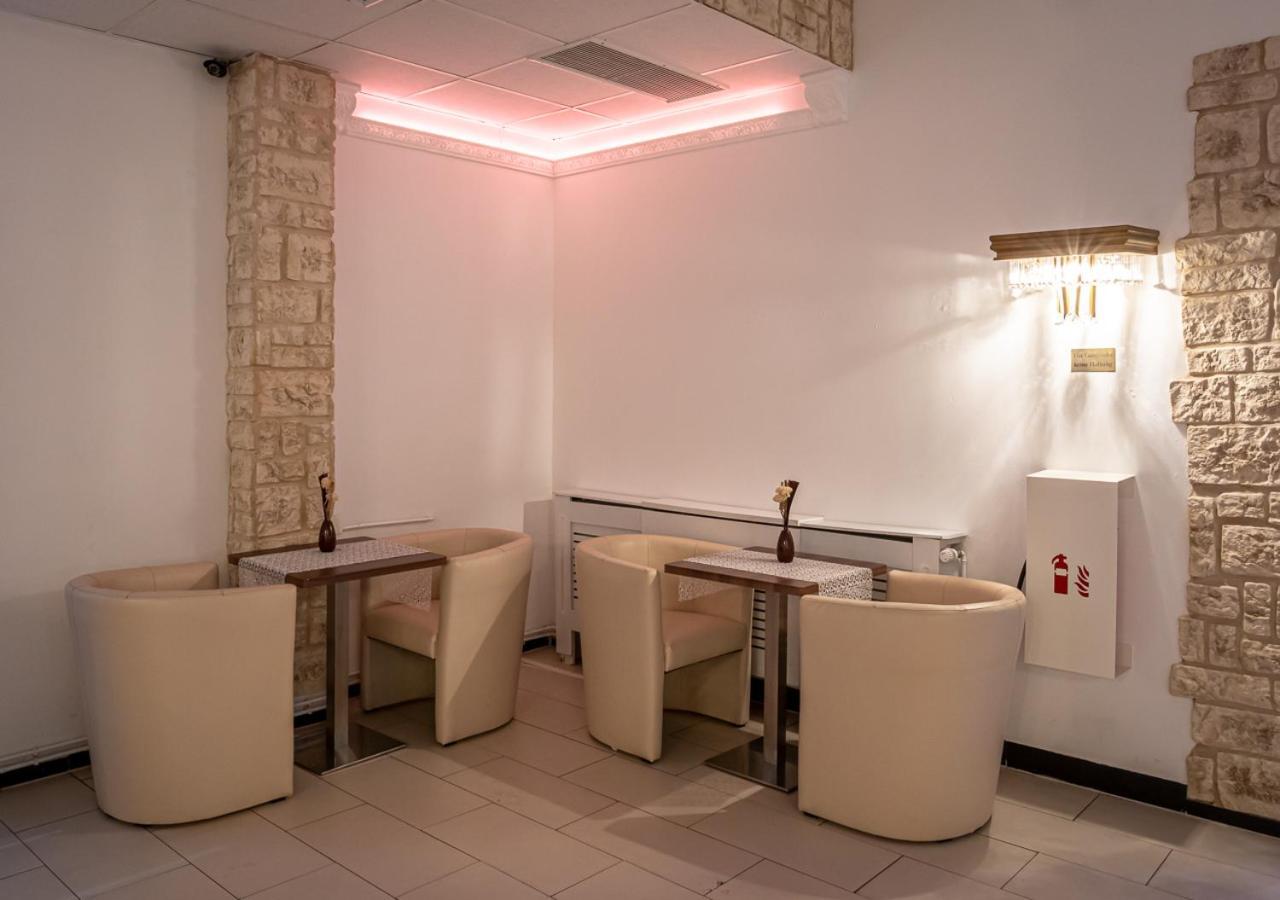 Hotel Bouzid - Laatzen Екстер'єр фото