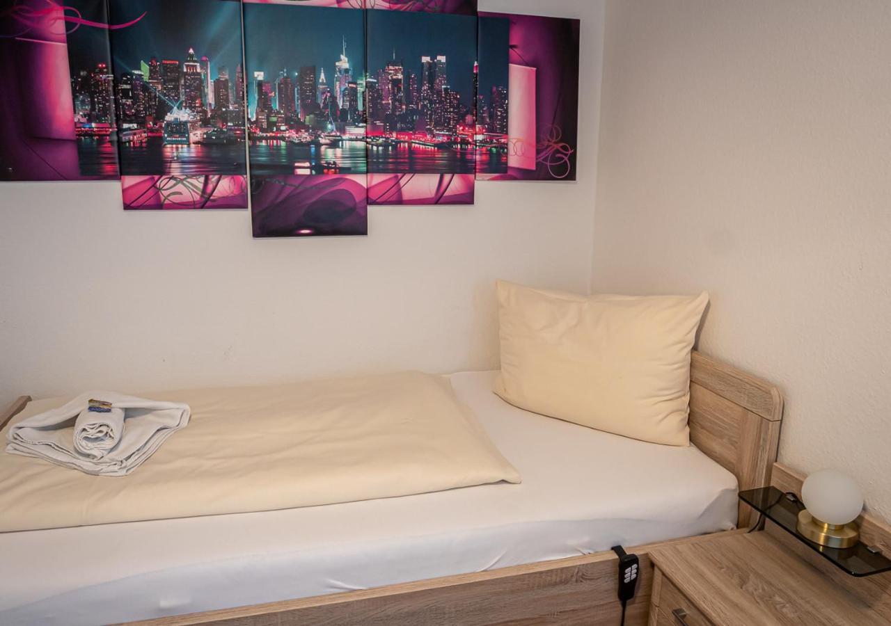 Hotel Bouzid - Laatzen Екстер'єр фото